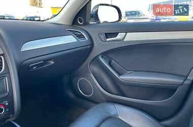 Седан Audi A4 2010 в 