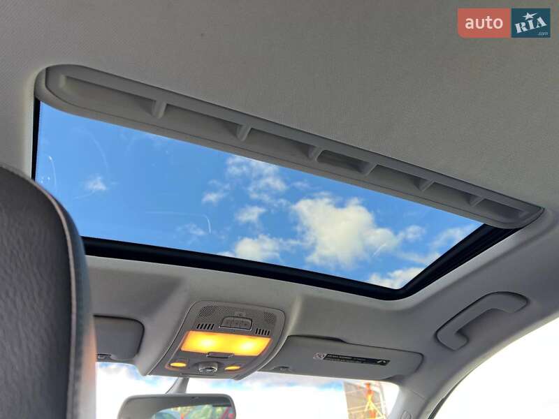 Седан Audi A4 2010 в Львове