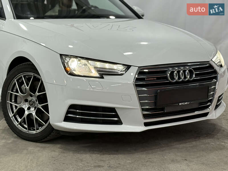 Седан Audi A4 2017 в Одессе