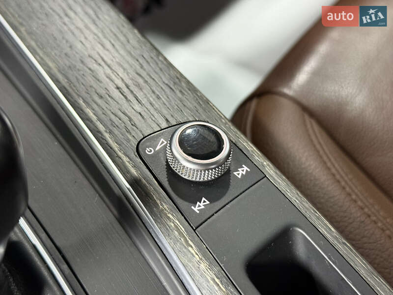 Седан Audi A4 2017 в Одессе