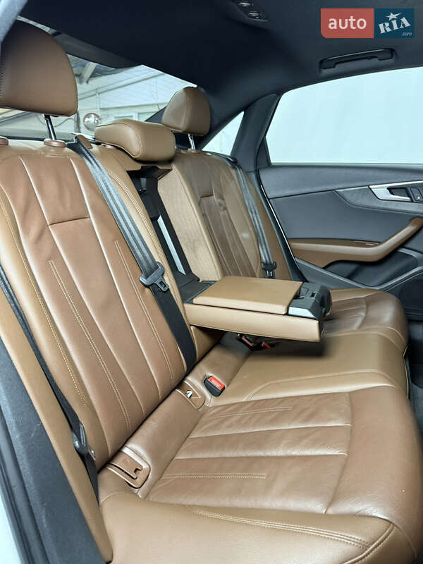 Седан Audi A4 2017 в Одессе