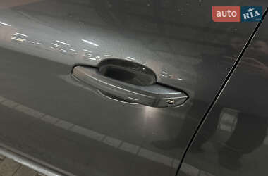 Седан Audi A4 2020 в 