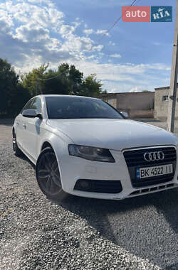 Седан Audi A4 2009 в Дубно