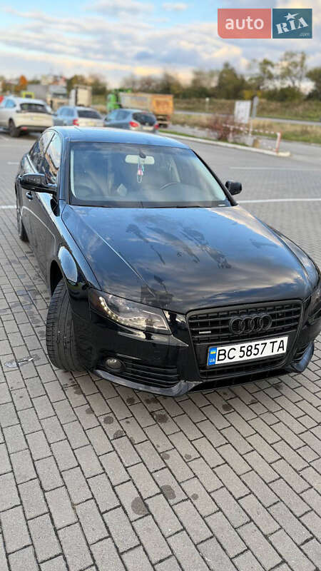 Седан Audi A4 2011 в Львове