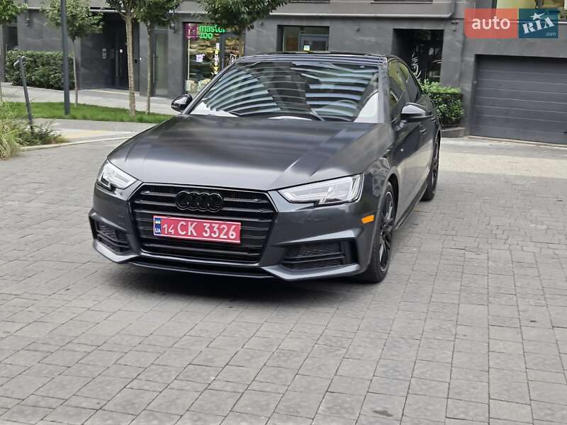 Седан Audi A4 2018 в Львові