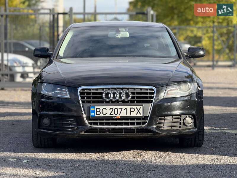 Седан Audi A4 2012 в Львові