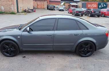 Седан Audi A4 2004 в 