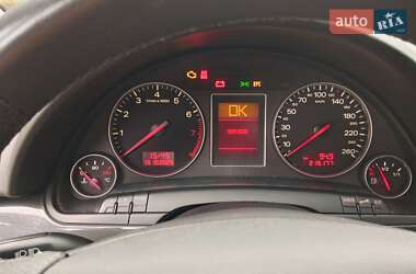 Седан Audi A4 2004 в 