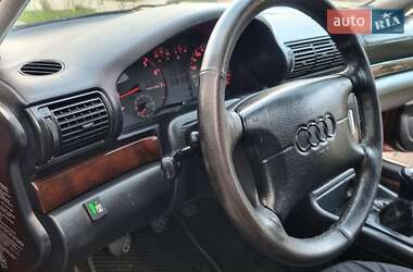Седан Audi A4 1996 в 