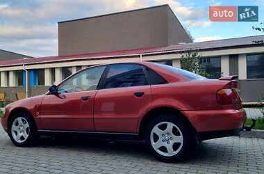 Седан Audi A4 1996 в 