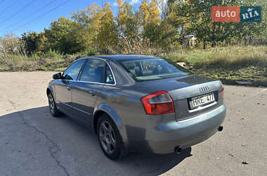 Седан Audi A4 2004 в 