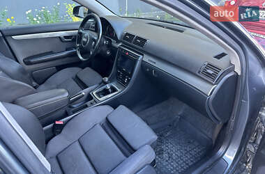 Седан Audi A4 2004 в 