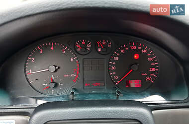 Седан Audi A4 1999 в 