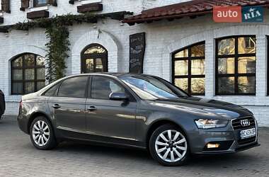 Седан Audi A4 2013 в 