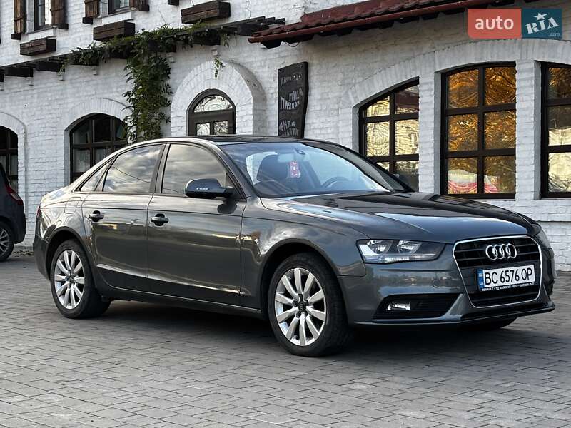 Седан Audi A4 2013 в Красилові