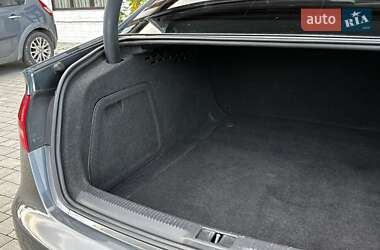 Седан Audi A4 2013 в 