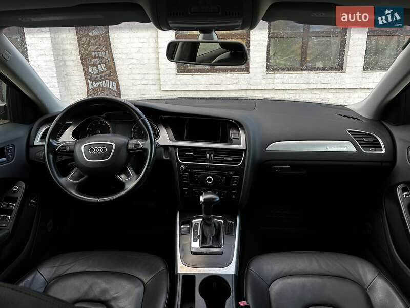 Седан Audi A4 2013 в Красилові