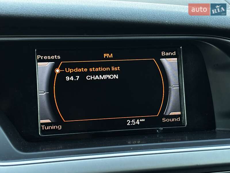 Седан Audi A4 2013 в Красилові
