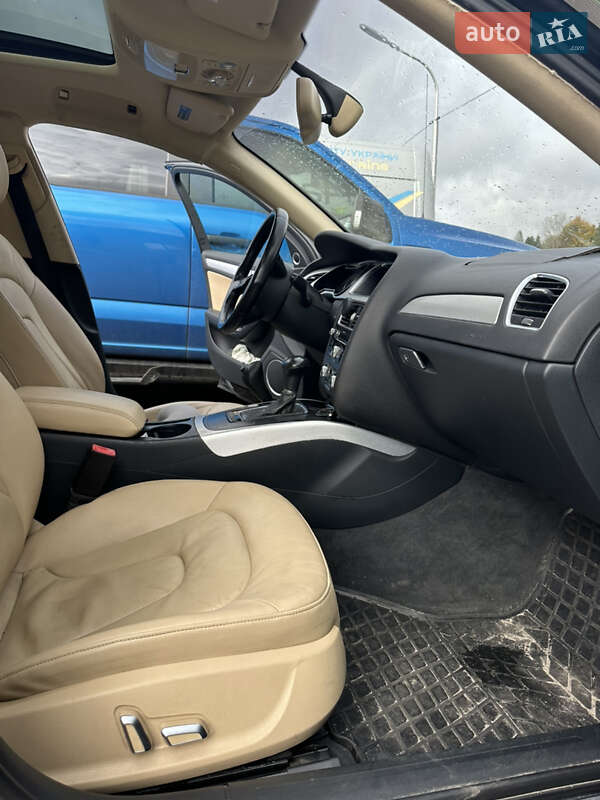Седан Audi A4 2015 в Турці