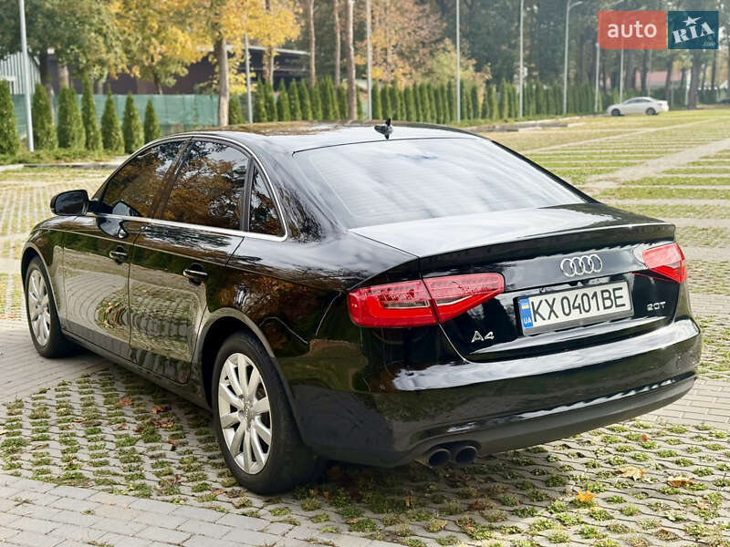 Седан Audi A4 2012 в Харькове