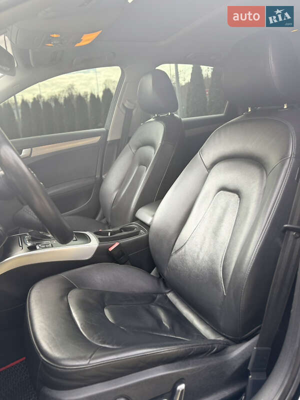 Седан Audi A4 2012 в Харькове