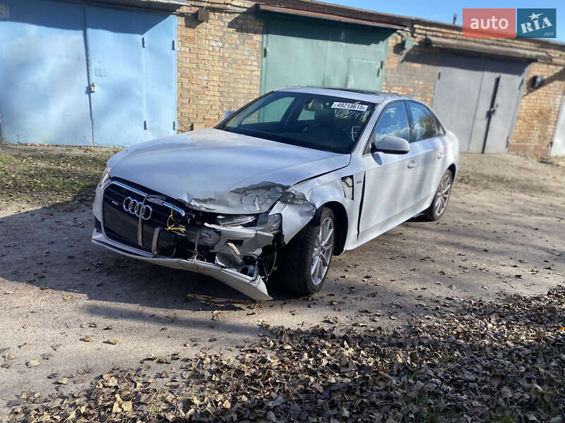 Седан Audi A4 2015 в Киеве