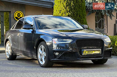 Седан Audi A4 2012 в Львові