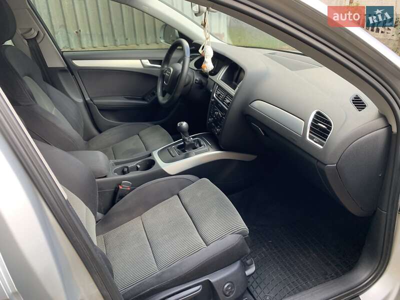 Седан Audi A4 2008 в Запоріжжі