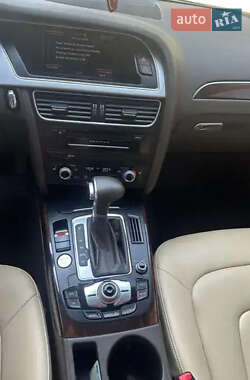 Седан Audi A4 2015 в 