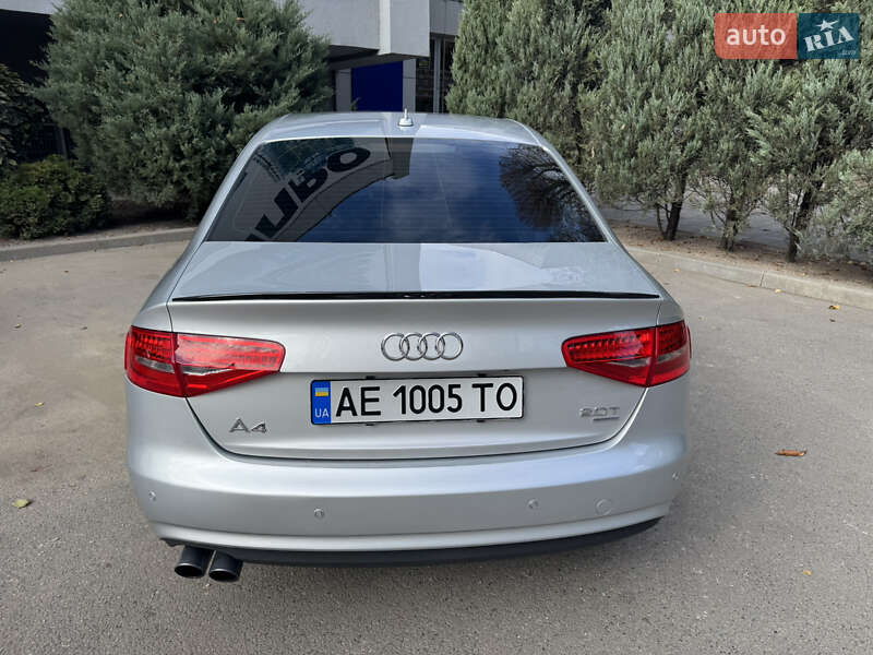 Седан Audi A4 2012 в Дніпрі