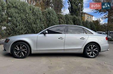 Седан Audi A4 2012 в  фото 9 Седан Audi A4 2012 в