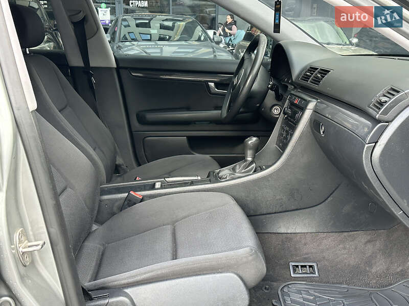 Седан Audi A4 2002 в Львові