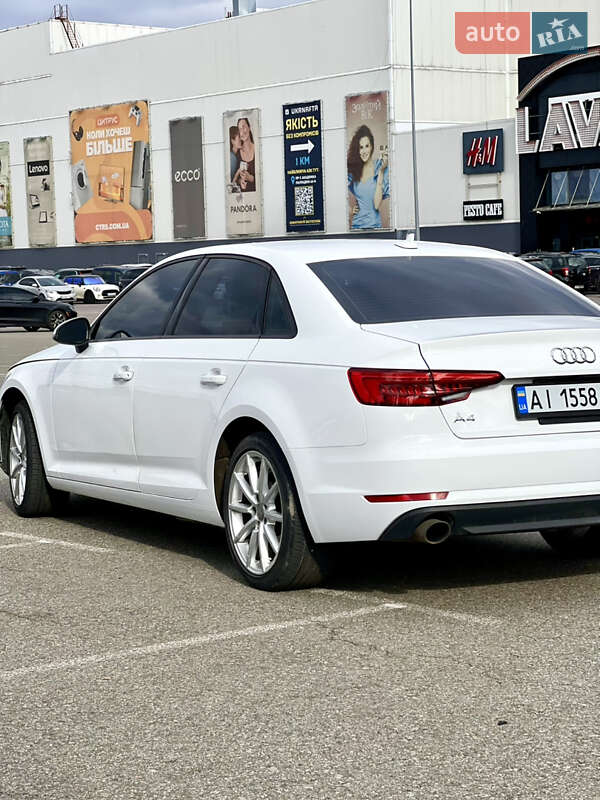 Седан Audi A4 2016 в Києві