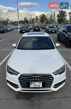 Седан Audi A4 2018 в 