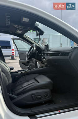 Седан Audi A4 2018 в 