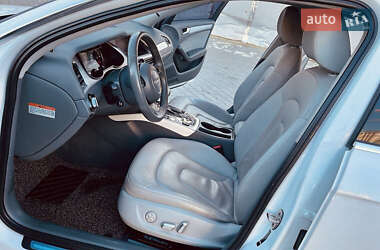 Седан Audi A4 2015 в 