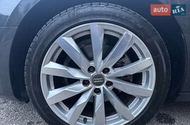Седан Audi A4 2017 в 