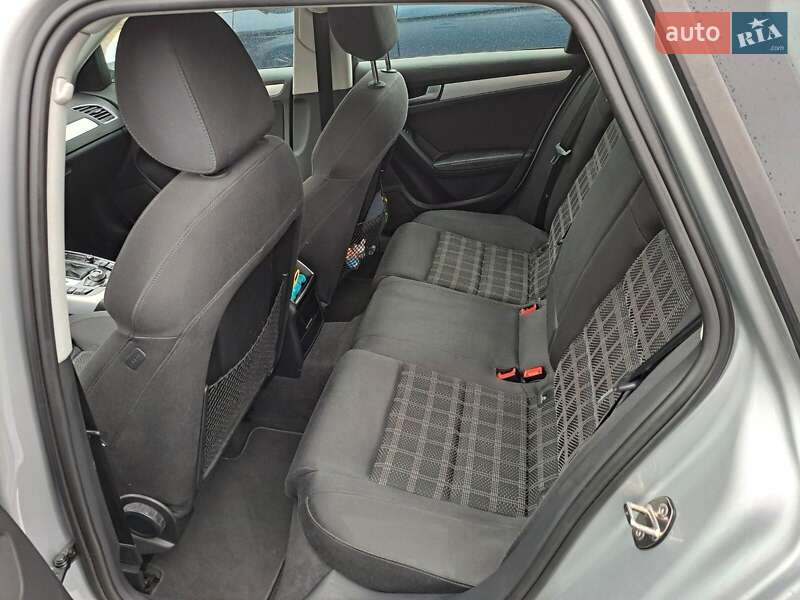 Универсал Audi A4 2010 в Киеве