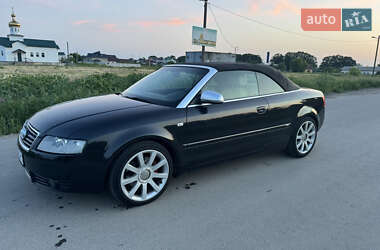 Кабриолет Audi A4 2004 в 