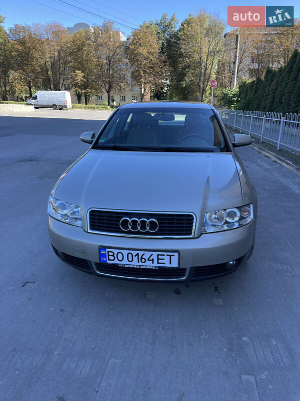 Седан Audi A4 2003 в Збаражі