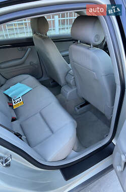 Седан Audi A4 2003 в 