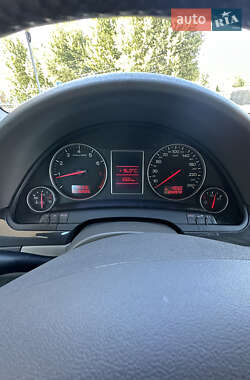 Седан Audi A4 2003 в 