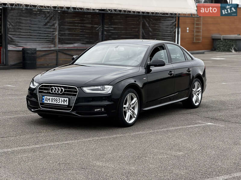 Седан Audi A4 2015 в 
