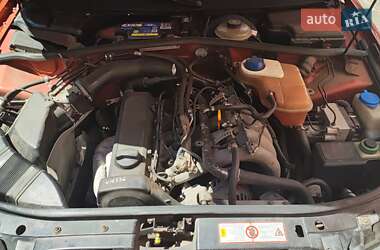 Седан Audi A4 1996 в 