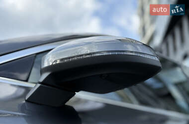 Седан Audi A4 2021 в 