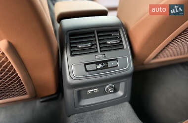 Седан Audi A4 2021 в 