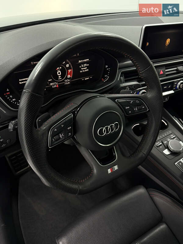 Седан Audi A4 2019 в Одессе
