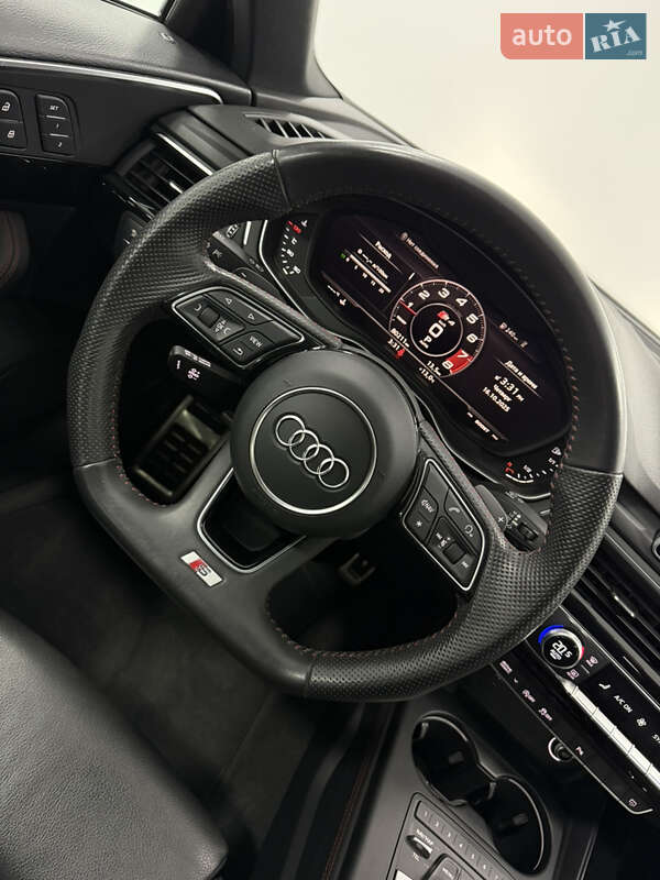 Седан Audi A4 2019 в Одессе