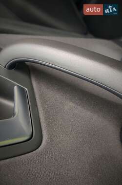 Універсал Audi A4 2006 в  фото 147 Універсал Audi A4 2006 в
