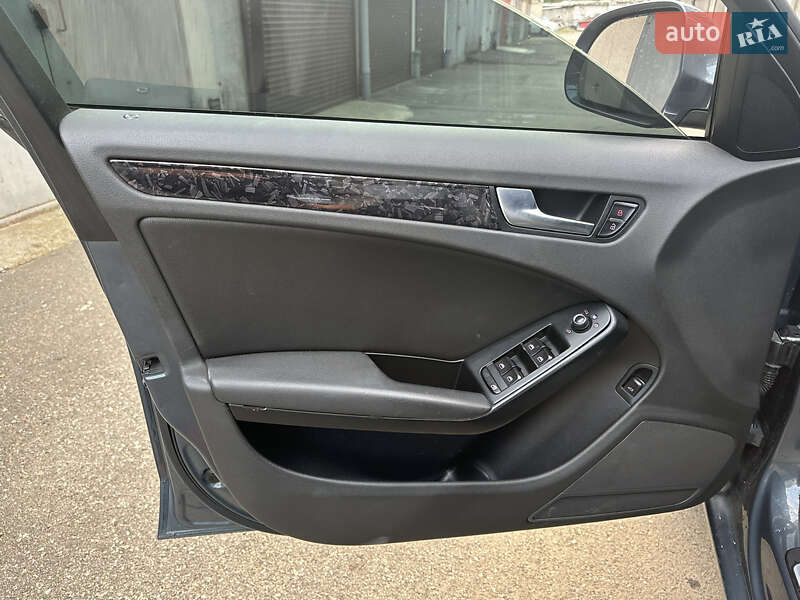 Седан Audi A4 2008 в Одесі